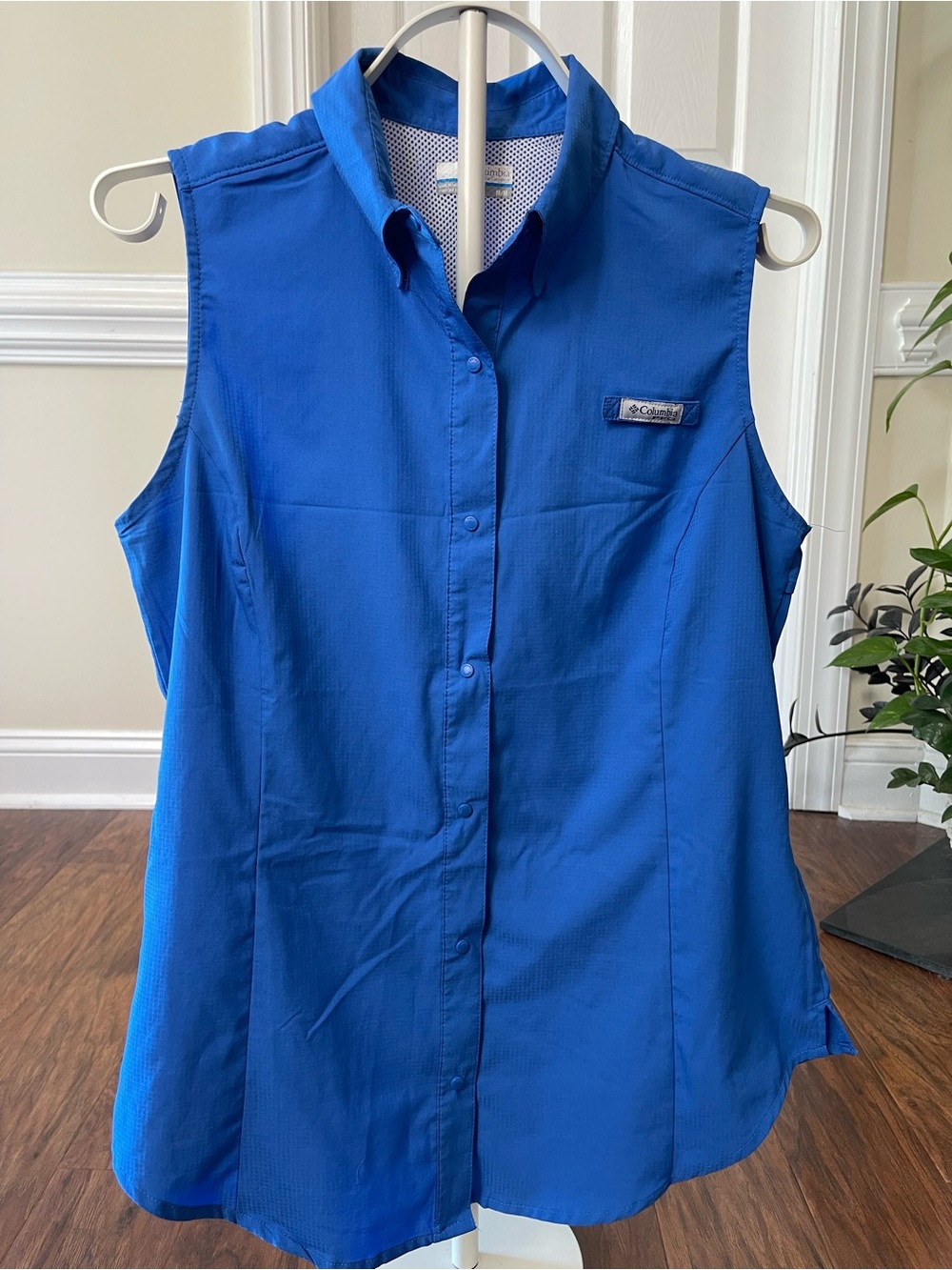 Columbia PFG Tamiami Bright Blue Sleeveless Fishing Sun Shirt Women's Medium